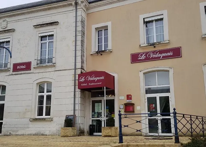 Logis Hotel Restaurant Le Vedaquais